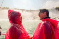 Niagara Falls USA and Canada Tour with Boat Cruise thumbnail 1