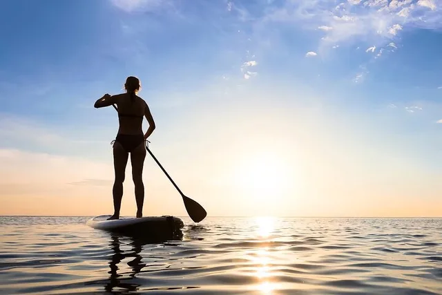 Kailua-Kona Stand Up Paddleboard Rental - Image 1