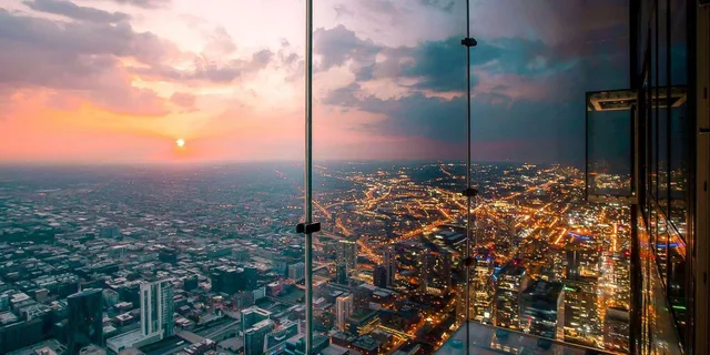 Chicago Skydeck Dinner Experience - Image 3