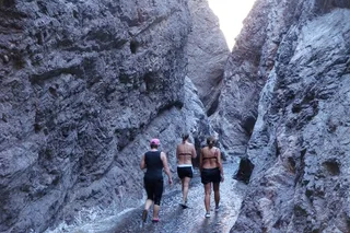Las Vegas Hiking Adventure in White Rock Canyon