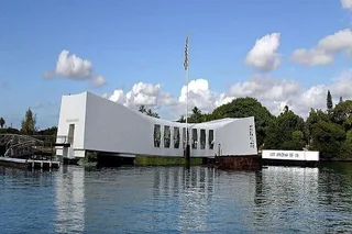 Waikiki Pearl Harbor and Circle Island Private Tour