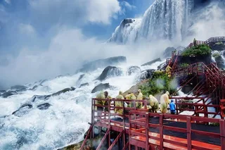 Niagara Falls Cave of the Winds Tour