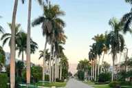 Naples Electric Trike Tour thumbnail 2
