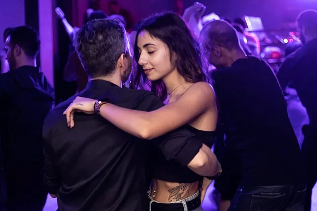 Miami Salsa Dance Experience - Image 5