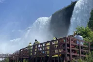 Niagara Falls Maid of the Mist and Cave of the Winds Tour thumbnail 3