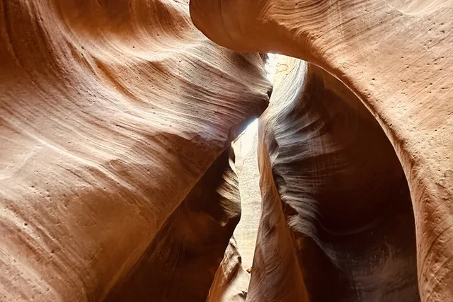 Kanab Buckskin Gulch Guided Hike - Image 5