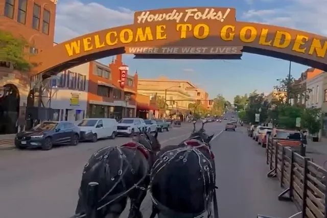 Golden Wagon Ride Tour - Image 3