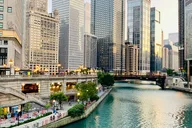 Chicago Guided Tour with Hotel Pickup thumbnail 2