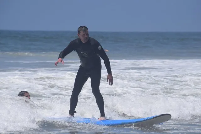Newport Beach Surf Lesson - Image 4