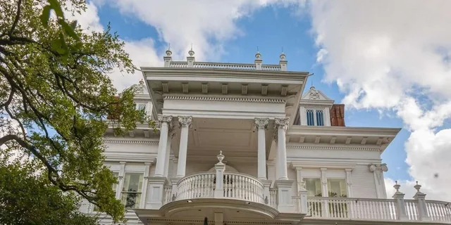 New Orleans Garden District Walking Tour - Image 4