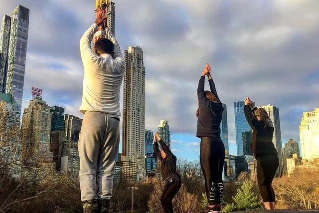 New York Central Park Walking Tour with Yoga 90 min - Image 2