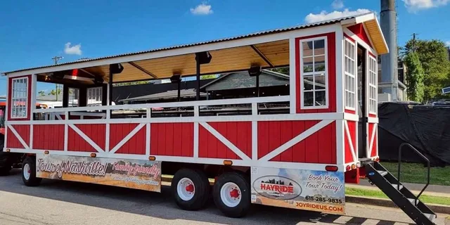 Nashville Hayride Tractor Sightseeing Tour 2 hr - Image 3