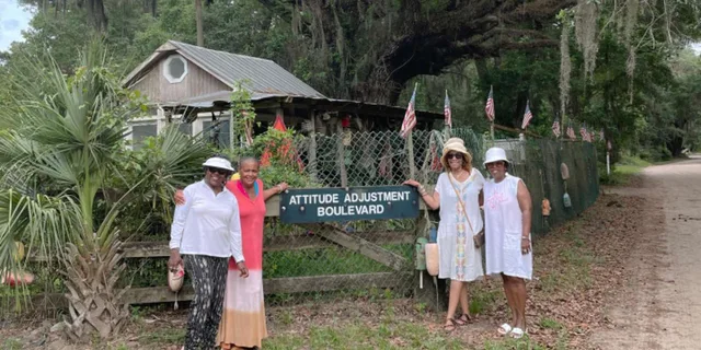 Hilton Head Daufuskie Island History and Artisans Tour 4.5 hr - Image 2