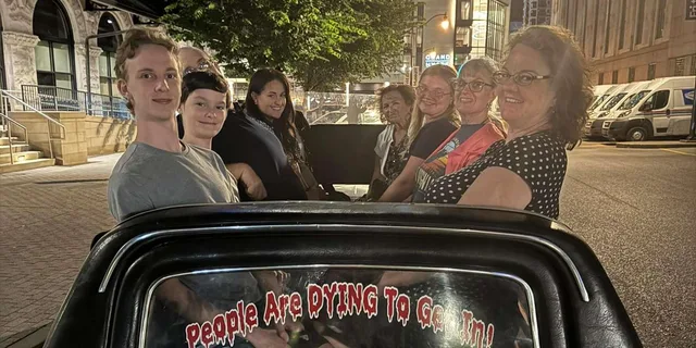 Nashville Haunted Hearse Ghost Tour - Image 6