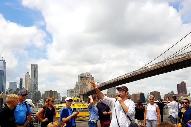 New York City Walking Tour: Brooklyn Bridge and Dumbo - Image 1