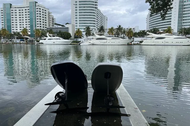 Fort Lauderdale eFoil Lesson for Two - Image 4