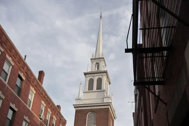 Boston Revolutionary Minivan Tour - Image 4