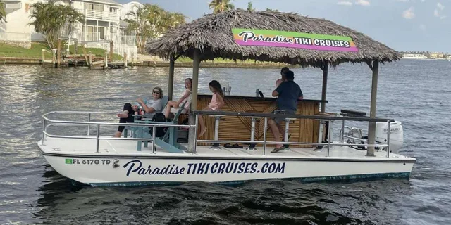 Fort Myers Tiki Boat Cruise 1.5 hr - Image 4