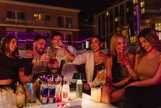 San Diego Bar Crawl - Image 6