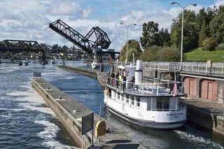 Seattle City and Snoqualmie Falls Tour