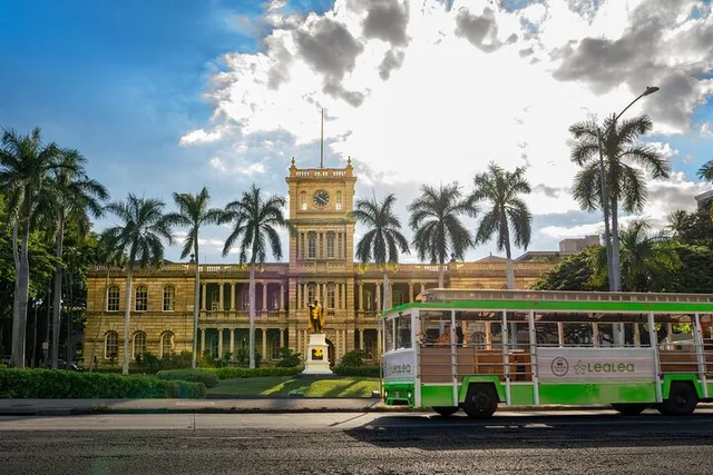 Honolulu Trolley Tour - Image 2