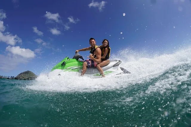 Honolulu Parasailing and Jetski Adventure - Image 1
