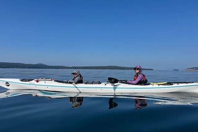 Friday Harbor Family Paddle and Hike - Image 5