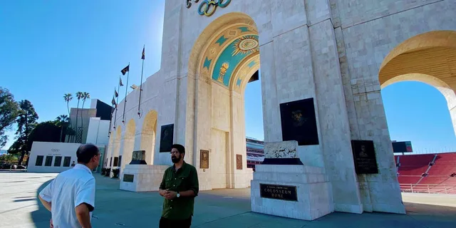 Los Angeles Museum Row Tour: Space, Dinosaurs, and Sports - Image 1