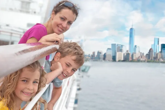 New York Mother's Day Brunch Cruise 2 hr - Image 3