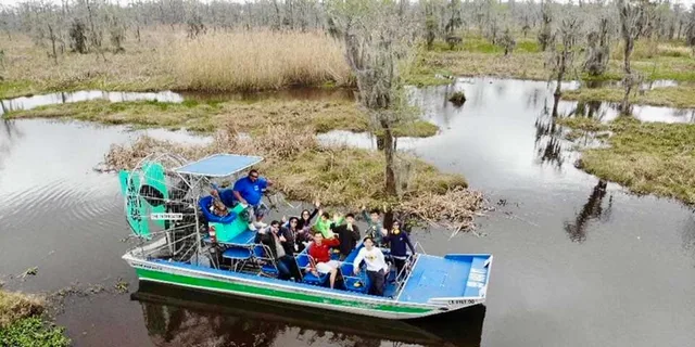 New Orleans Airboat Swamp & City Tour Combo - Image 1