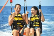 Honolulu Parasailing Adventure in Maunalua Bay thumbnail 5