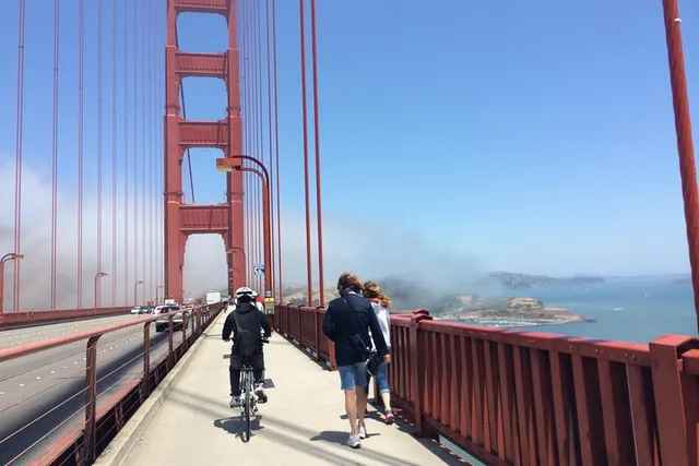San Francisco Golden Gate Bridge Bike Rental - Image 2