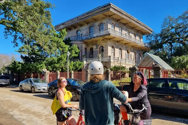 New Orleans Bike Tour Through the French Quarter - Image 6