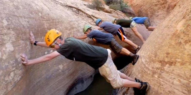 Moab Chamisa Canyon Canyoneering Adventure 5 hr - Image 3