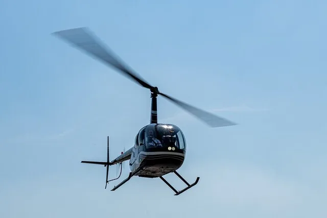 New York City Helicopter Tour for Couples - Image 3