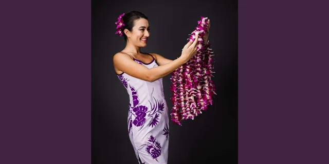 Kahului Airport Flower Lei Greeting - Image 4