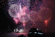 New York Fireworks Tall Ship Cruise 4.5 hr thumbnail 4