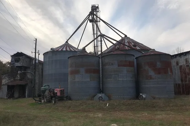 Senoia Walking Dead Filming Backlot Tour 45 min - Image 2