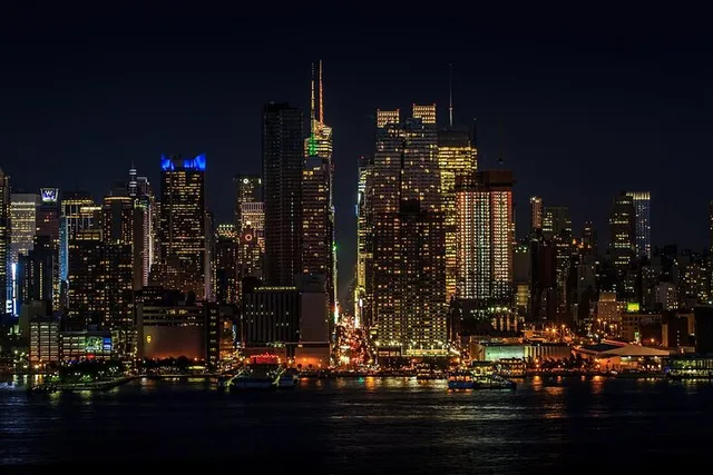 Manhattan Evening Skyline Cruise - Image 4
