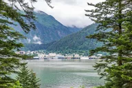 Juneau City Highlights Bus Tour thumbnail 3
