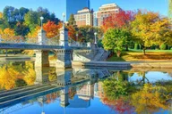 Boston Public Garden and Beacon Hill Half-Day Tour thumbnail 2
