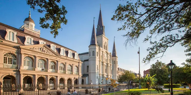 New Orleans Sightseeing Day Pass - Image 5