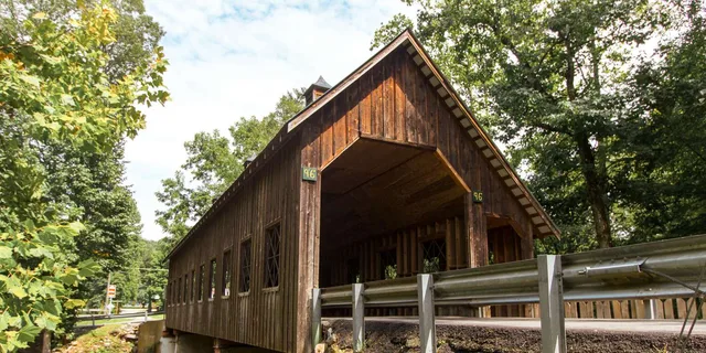 Pigeon Forge Cade's Cove History Driving Tour - Image 5