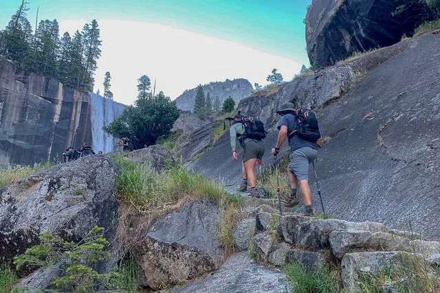 Yosemite Day Hike from Glacier Point - Image 3