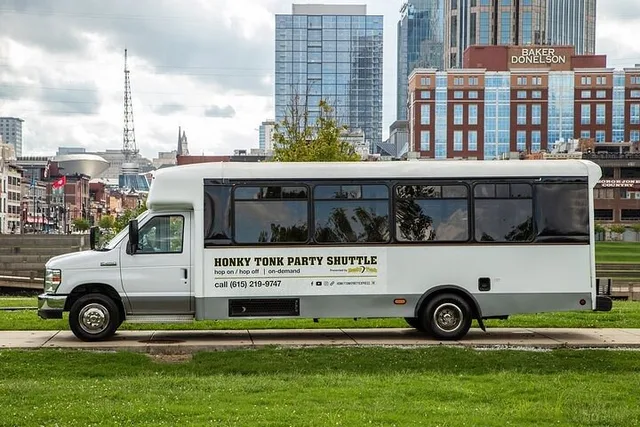 Nashville Airport Private Shuttle - Image 3