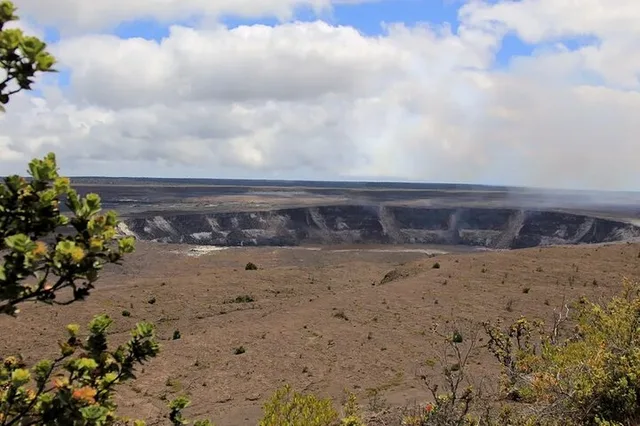 Hilo Volcanoes National Park Tour - Image 4