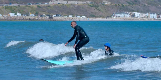 Santa Barbara Surfing Lesson with Kilian Garland - Image 2