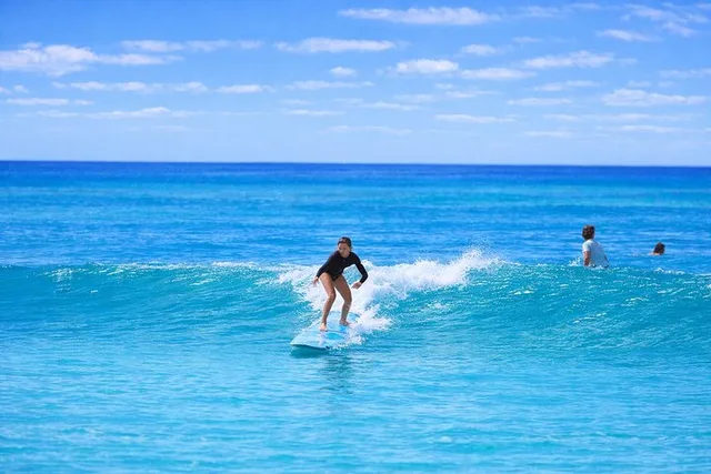Oahu Surfing Lesson - Image 1