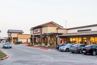Dallas Shopping Tour to Allen Premium Outlets thumbnail 5