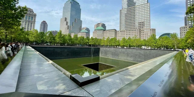 New York 9/11 Memorial & Ground Zero Tour 1.5 hr - Image 2